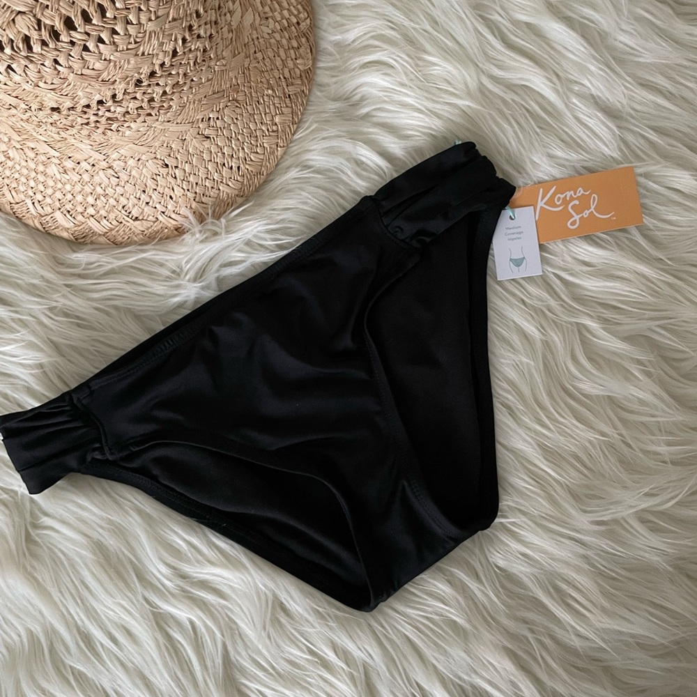 NWT Kona Sol medium coverage hipster swim bottoms
